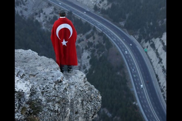 Bu pozu verebilmek için oraya akın ediyorlar... 5