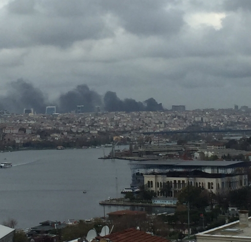 İstanbul'da büyük yangın! 6