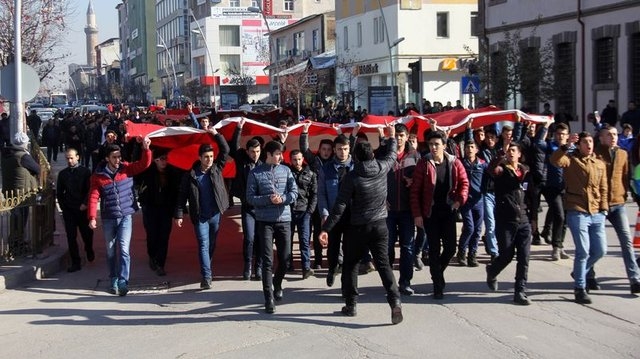 Erzurum şehidini 25 bin kişiyle uğurladı 14