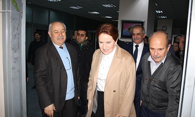 Meral Akşener Yeniçağ'da 8