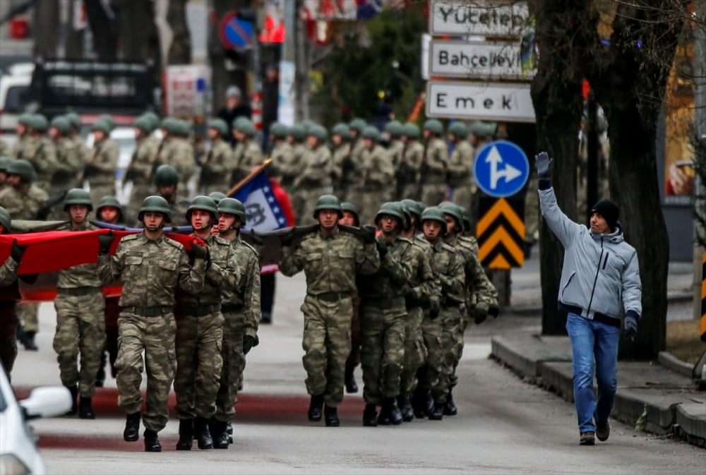 Atatürk'e koştular! 2