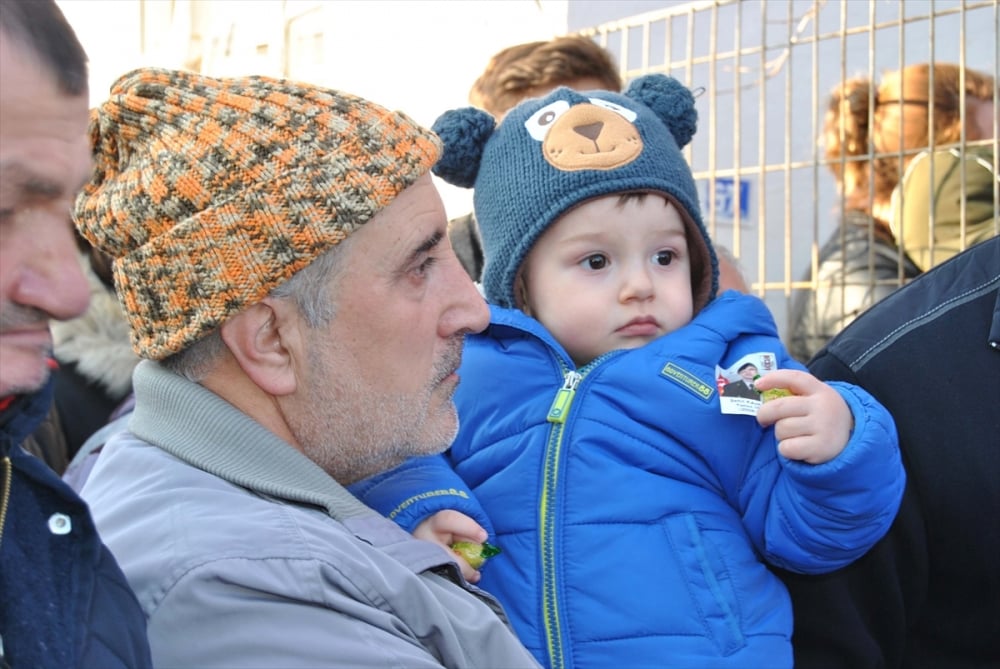 El Bab şehidi gözyaşlarıyla uğurlandı 9