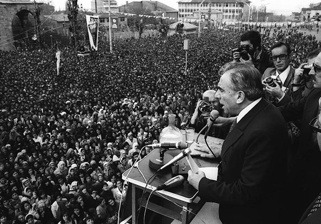 Türkeş ölümünün 20. yılında anılıyor 15