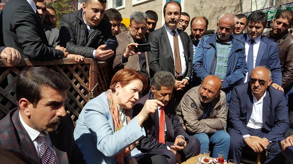 Bitlis ve Muş Meral Akşener'i bağrına bastı 13