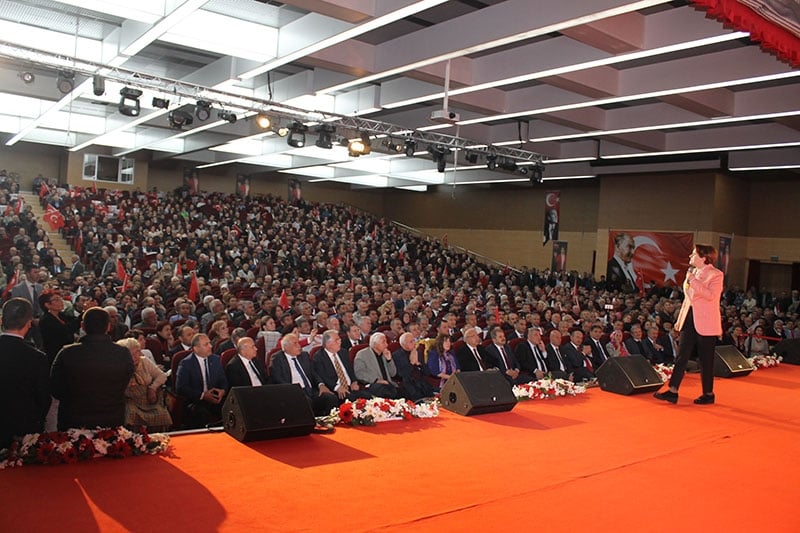 Akşener'in Ankara'daki toplantısından en çarpıcı kareler 11