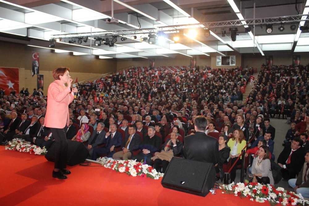 Akşener'in Ankara'daki toplantısından en çarpıcı kareler 12