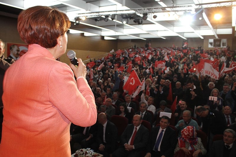 Akşener'in Ankara'daki toplantısından en çarpıcı kareler 9