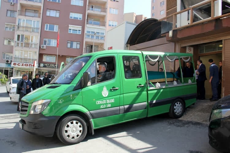 Bülent Kayabaş son yolculuğuna uğurlanıyor 8