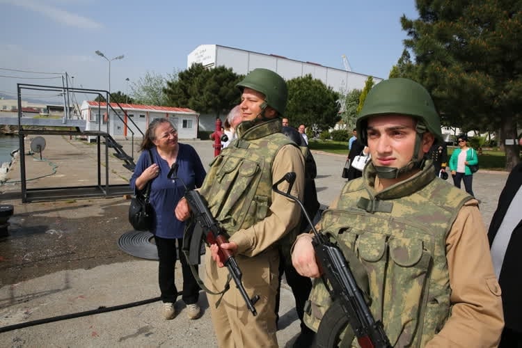 Mehmetçiğe Anneler Günü sürprizi 5