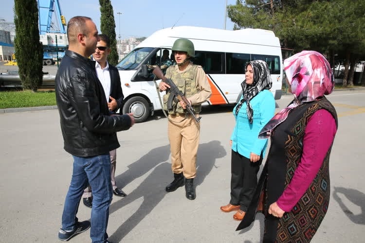 Mehmetçiğe Anneler Günü sürprizi 9