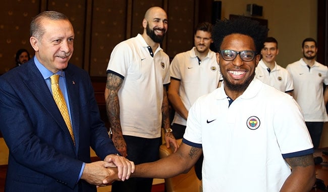 Erdoğan, Fenerbahçe Basketbol takımını ağırladı. 4