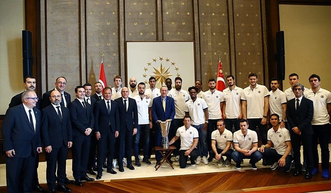 Erdoğan, Fenerbahçe Basketbol takımını ağırladı. 5