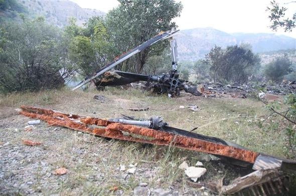 13 askerimiz şehit olmuştu: Kaza yerinden ilk görüntüler 1