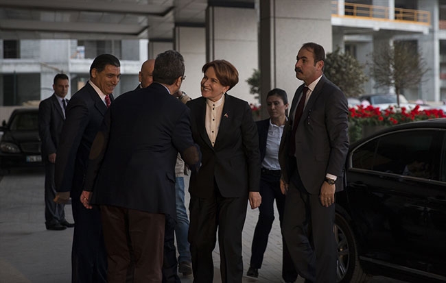 Akşener ve Kılıçdaroğlu iftar yemeğinde bir araya geldi 1