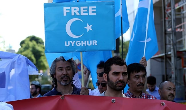 Brüksel'de Uygur Türkleri protestosu! 1