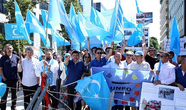 Brüksel'de Uygur Türkleri protestosu! 3