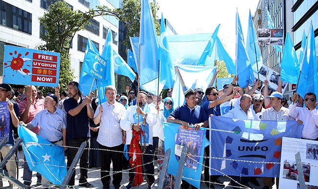 Brüksel'de Uygur Türkleri protestosu! 5