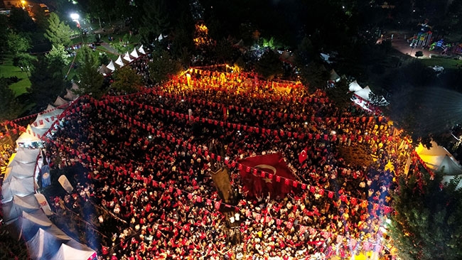 81 il 15 Temmuz şehitleri için tek yürek 11