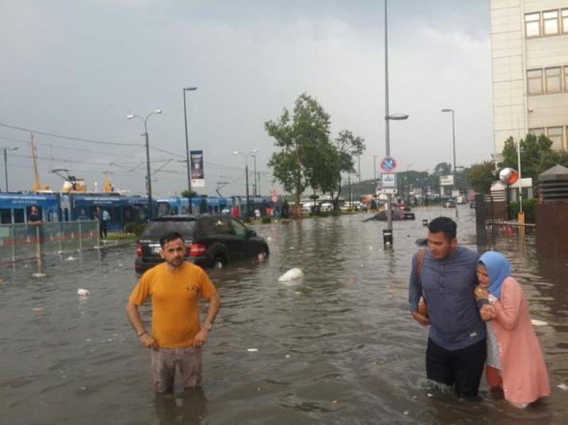 İstanbul'dan yağmur manzaraları 3