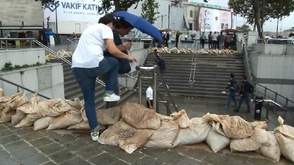 Dolu korkusu vatandaşı bu hale getirdi! 8