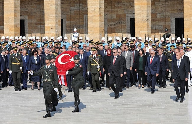 Devlet erkanı Anıtkabir'i ziyaret etti 11