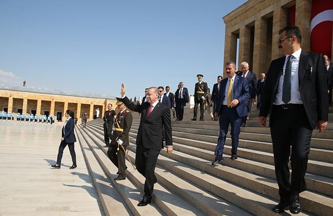 Devlet erkanı Anıtkabir'i ziyaret etti 12