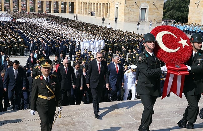 Devlet erkanı Anıtkabir'i ziyaret etti 15