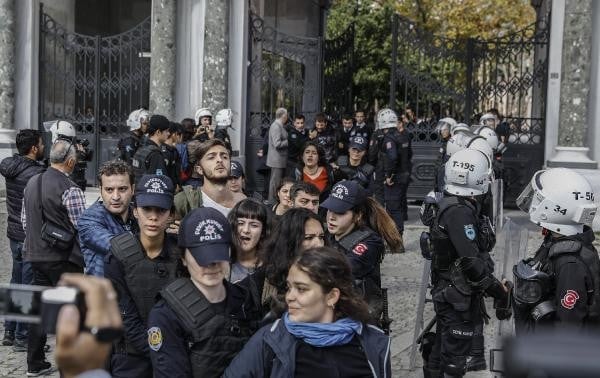 İstanbul Üniversitesi karıştı 6