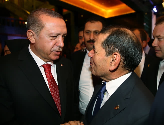 Erdoğan 29 Ekim resepsiyonunda Bahçeli'yle özel ilgilendi 4