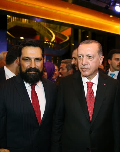Erdoğan 29 Ekim resepsiyonunda Bahçeli'yle özel ilgilendi 8