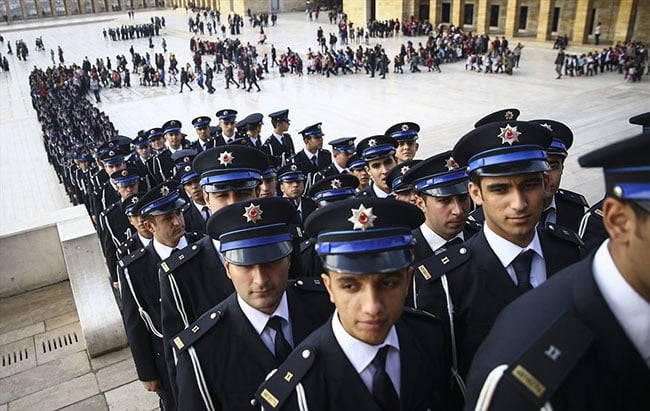 Emniyet Teşkilatı'ndan Anıtkabir'e ziyaret 4