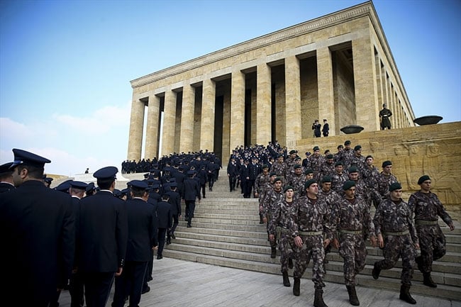 Emniyet Teşkilatı'ndan Anıtkabir'e ziyaret 5