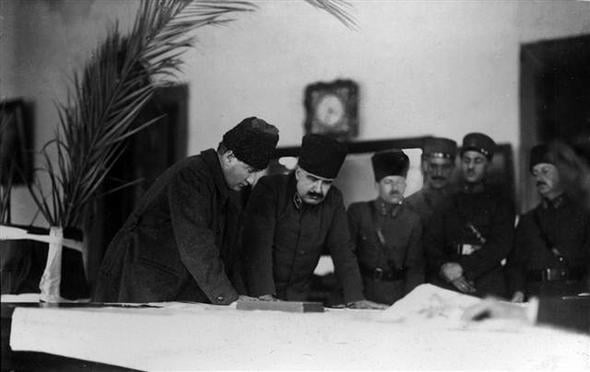 Arşivlerden çıktı! İşte Atatürk'ün az bilinen fotoğrafları 15