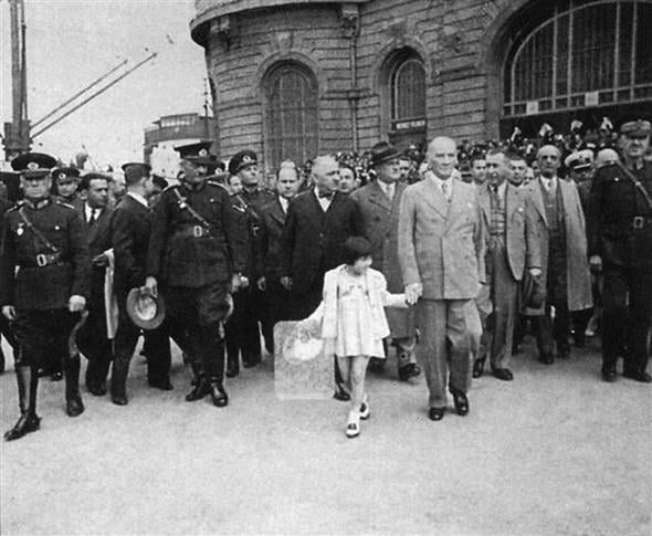 Arşivlerden çıktı! İşte Atatürk'ün az bilinen fotoğrafları 22