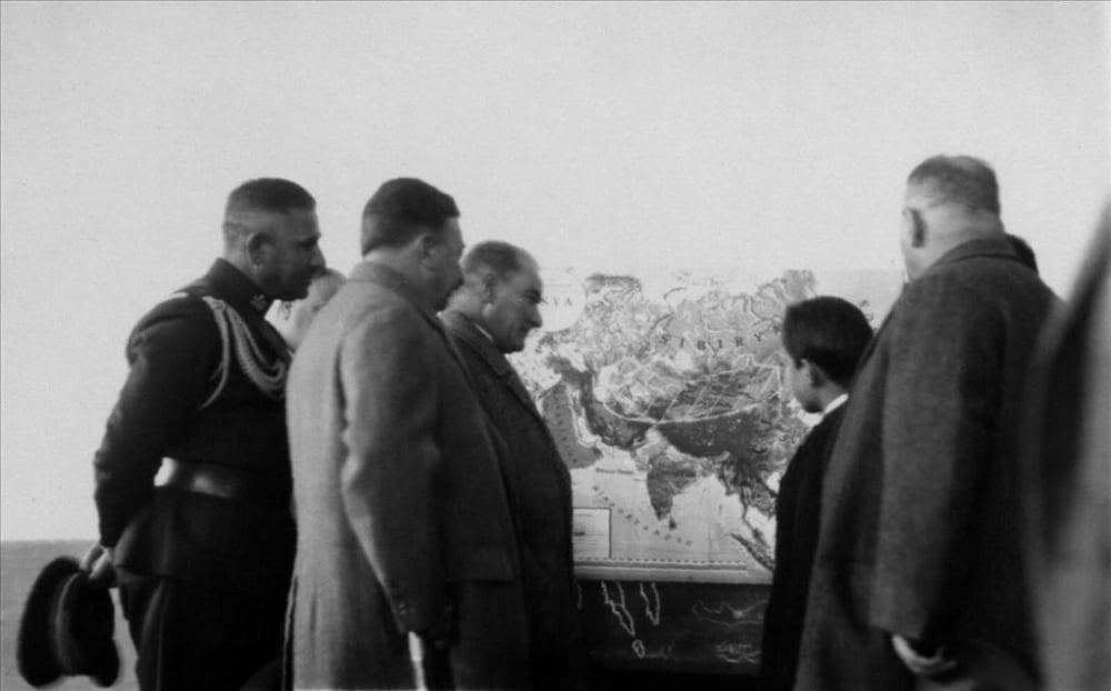 Arşivlerden çıktı! İşte Atatürk'ün az bilinen fotoğrafları 30