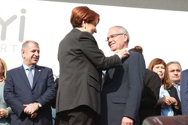 İYİ Parti binası açıldı: İşte, Meral Akşener'in makam odası 19