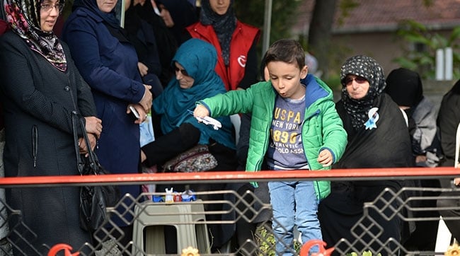 Şehit Kaymakam Safitürk, mezarı başında anıldı 3