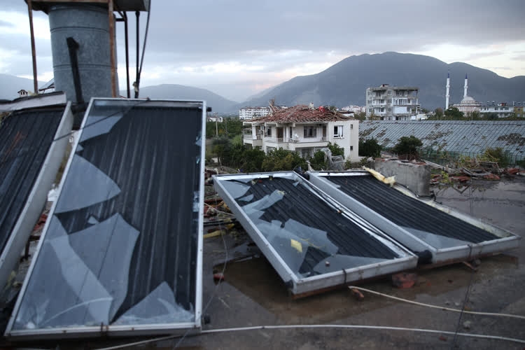 Antalya'yı hortum yıktı geçti 4