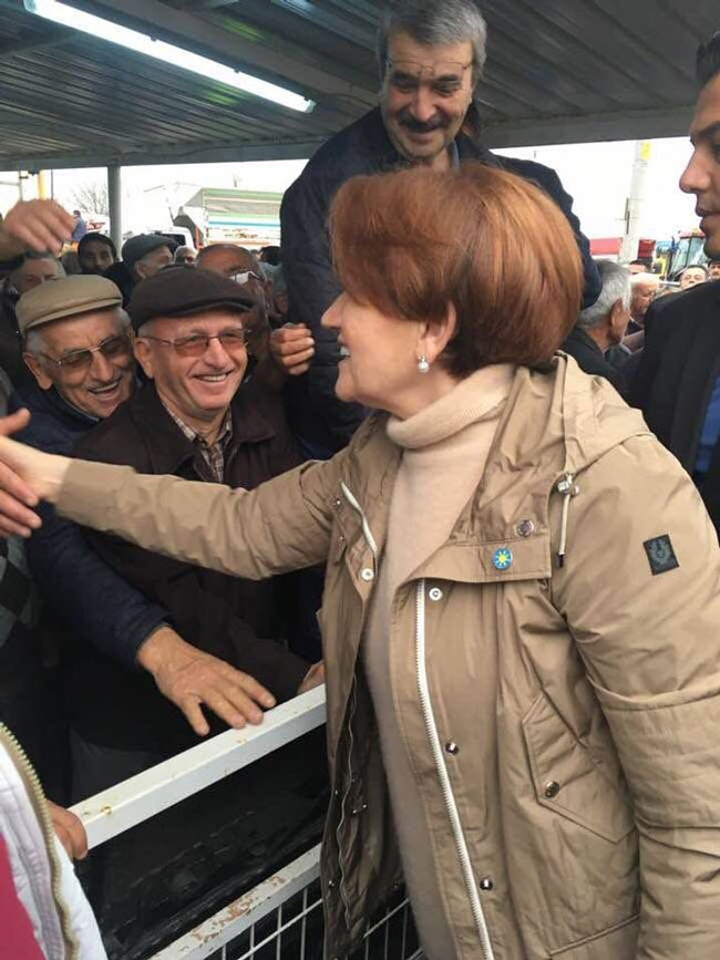 Meral Akşener'in Edirne programından çarpıcı kareler 1