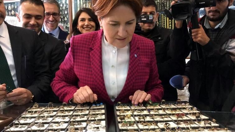 Meral Akşener Mardin'de 12