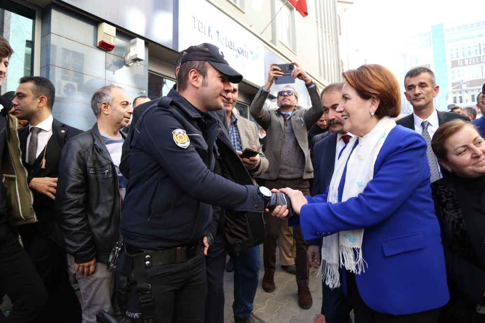 Akşener, İYİ Parti Artvin İl Başkanlığı binasının açılışına katıldı 3