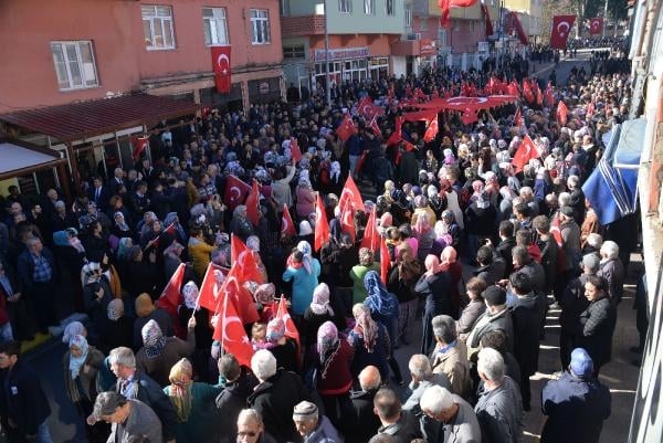 Mersin şehidine ağladı 8