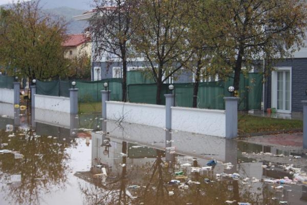 Şiddetli yağmur Fethiye'de baskınlara neden oldu 5