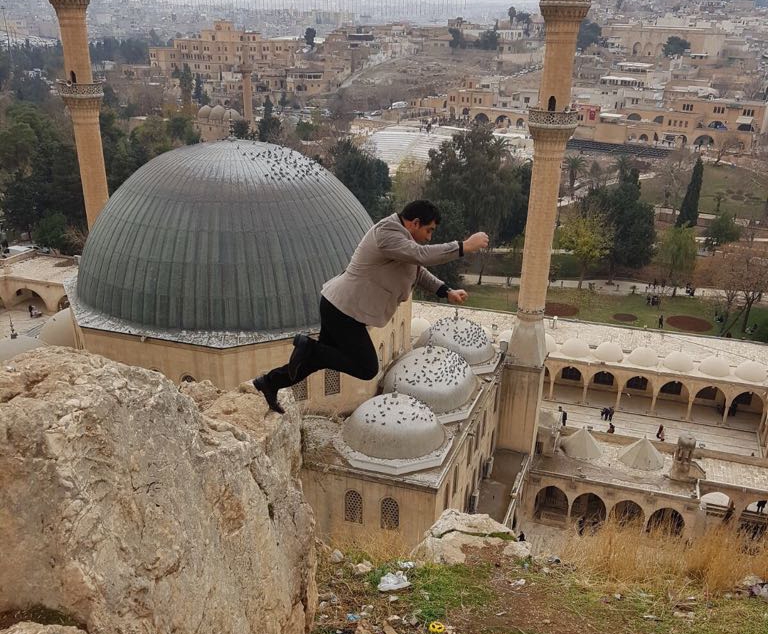 Fotoğraf çektirirken kaleden düşüp ölen adamın görüntüleri ortaya çıktı 5