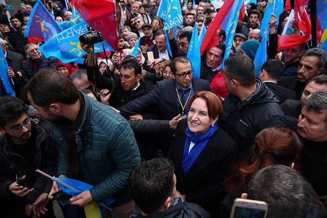 Akşener Afyon'da 6