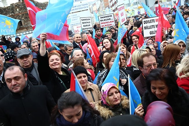 Akşener Samsun'da 3