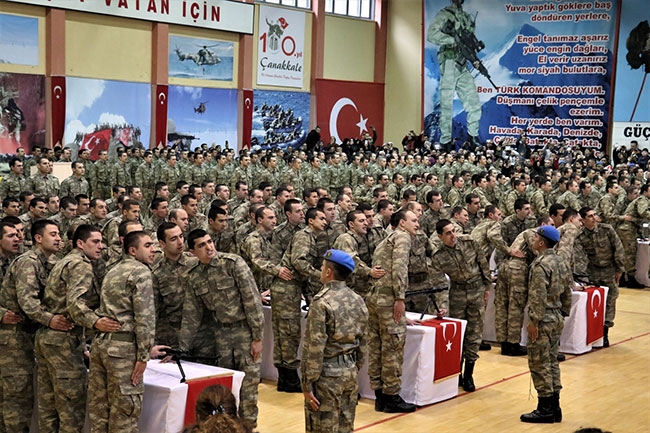 Asteğmenlerin yemin töreninde dikkat çeken ayrıntı 3