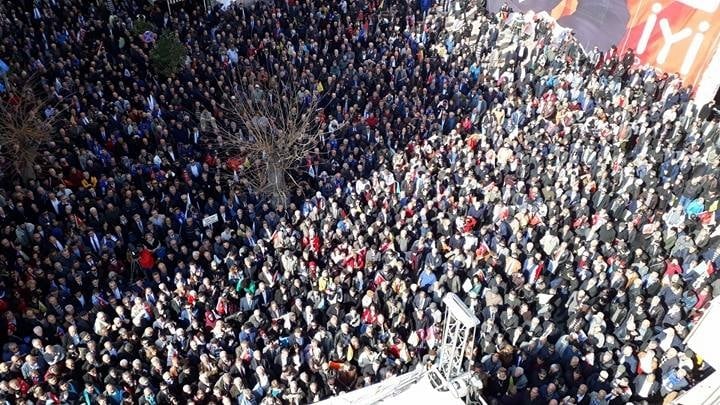 Meral Akşener İzmir'de 6