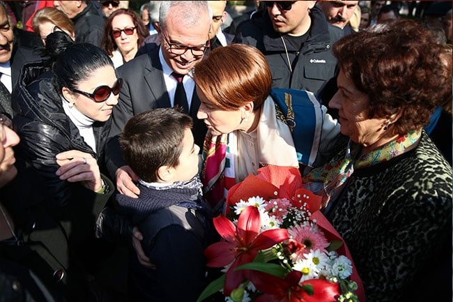 Meral Akşener İzmir'de 7