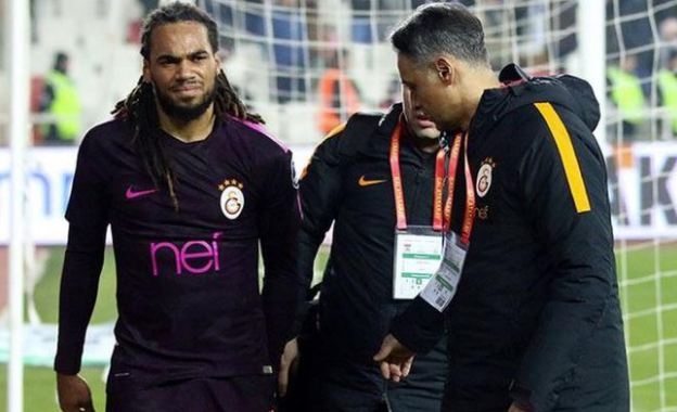 Galatasaray'da 10 futbolcuyla yollar ayrılabilir 10